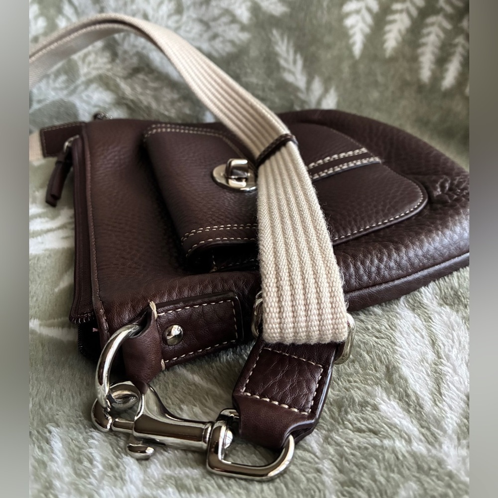 COACH Bag,Coach Pebbled Leather Crossbody Bag in Dark Brown with Silver Hardware - Picture 11 of 14